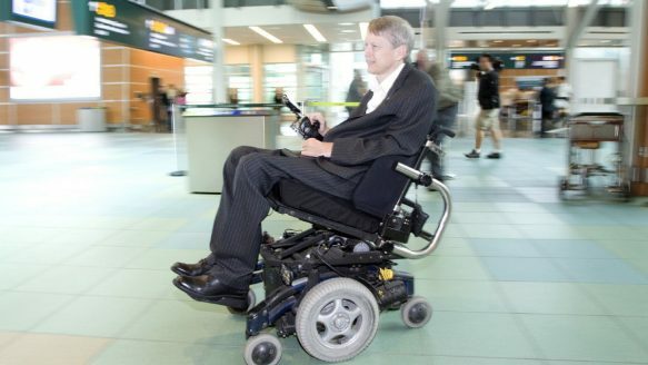 The federal government announces a five-year national plan to help bring persons with disabilities into society's mainstream