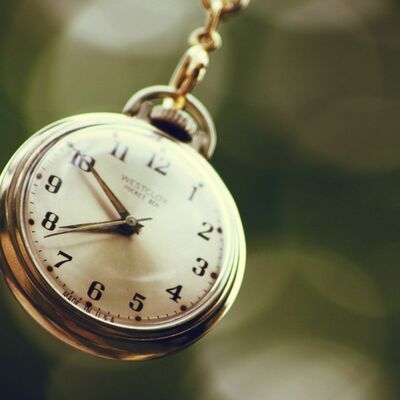 Timeline: El Reloj
