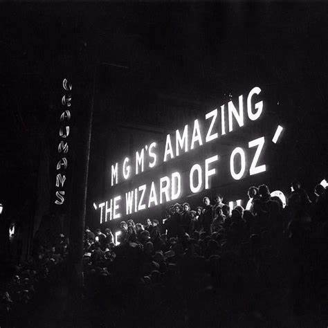 Wizard of Oz Premiers in Movie Theaters