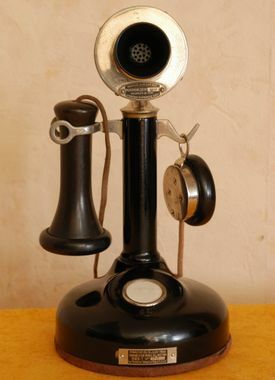 premier téléphone