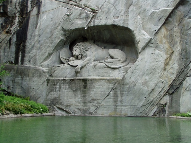 El león de Lucerna; Bertel Thorvaldsen