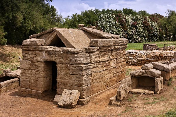 Tomba del Bronzetto dell’Offerente
