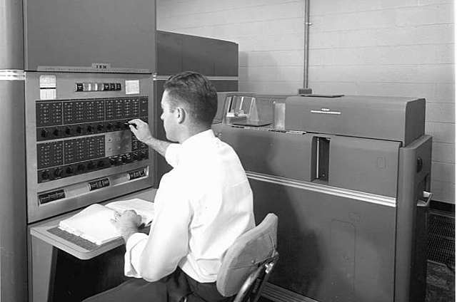 La programación CNC a nivel de máquinas