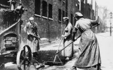 Important events for Women between 1914-1918 (WW1)