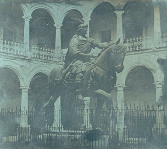 1553- la Real y Pontificia Universidad de México