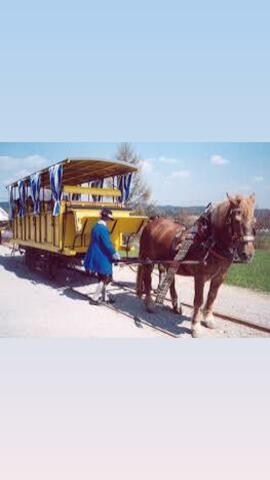 1 liña de ferrocarril.