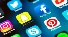 Timeline: Réseaux sociaux