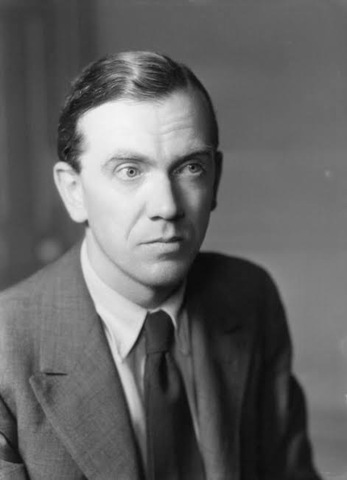 Nace Graham Greene
