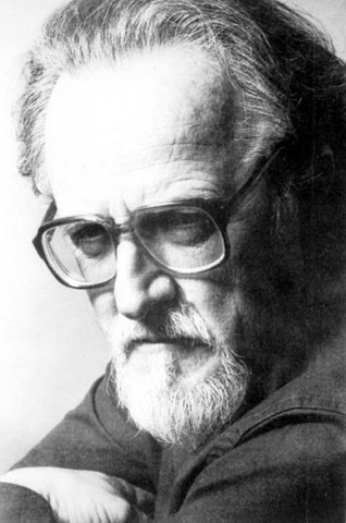 Nace José Donoso