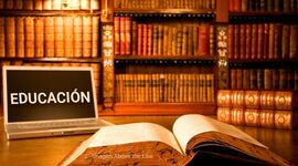 Timeline: VOLVER AL PASADO (PEDAGOGÍAS CRÍTICAS Y DECOLONIALES)