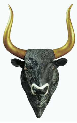 Rhyton a testa di toro