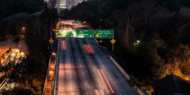 "LA RADIO POR INTERNET"