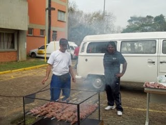 VIGÍLIA COM SALCHIPÃO