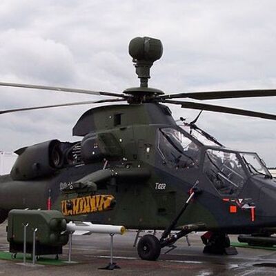 Timeline: Modelos de helicóptero de ataque en combate y operaciones (Inicios y Evolución)