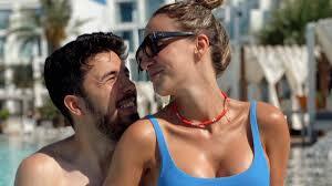 Willyrex anuncia que serà pare