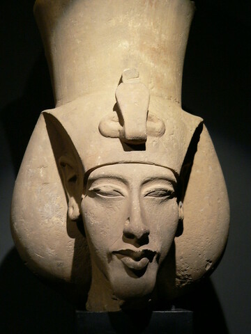 Akenatón