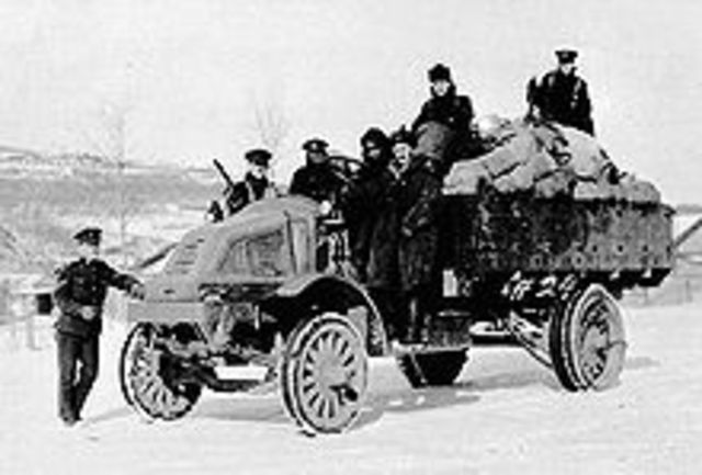 Allied intervention begins at Vladivosto