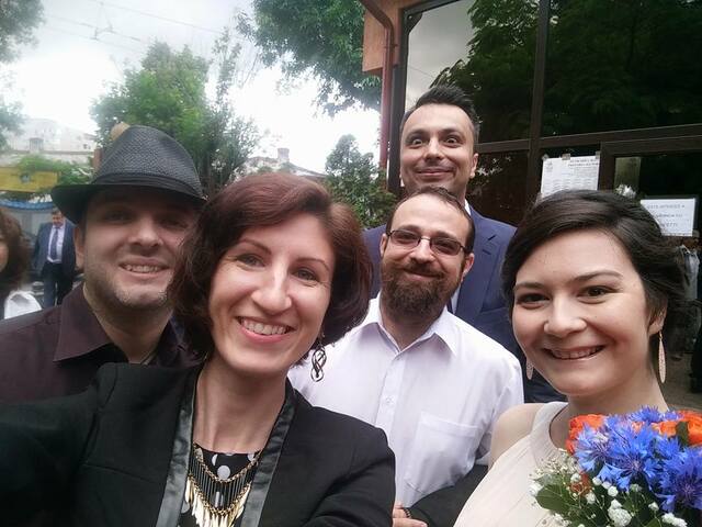 Participa la nunta Silviei cu Bogdan