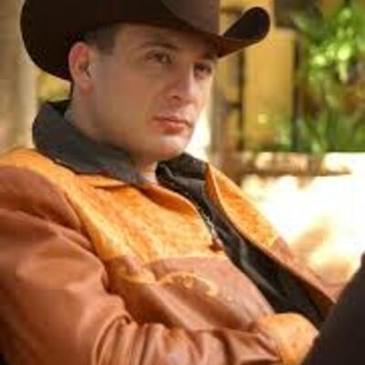 Timeline: Valentin Elizalde
