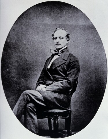 Invento de la aguja hueca