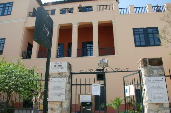 Ίδρυση Ιατρικής Σχολής του Πανεπιστημίου Αθηνών