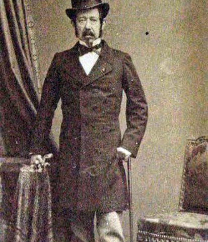 Regreso de Narváez: gobierno autoritario.