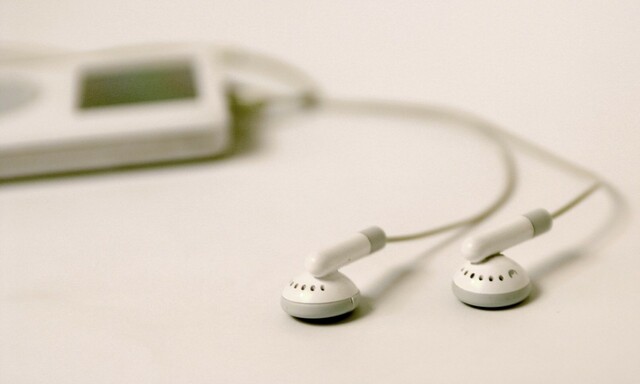 Primeros auriculares de Apple