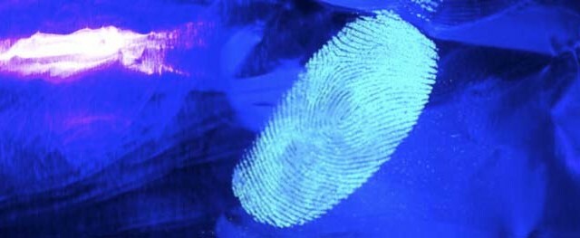 El Juicio por Robo , Inglaterra