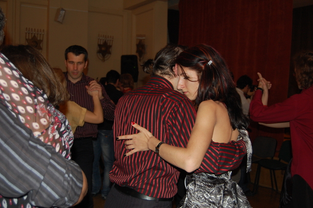 Danseaza la Balul de Tango