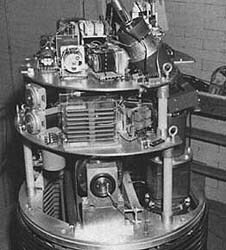 Van de Graaff electrostatic accelerator