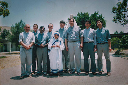 Fundación de la orden Hermanos Misioneros de la Caridad