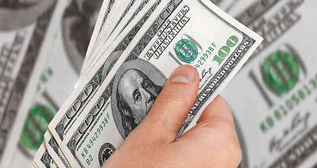 Devaluación del dólar y aumento del precio del petróleo