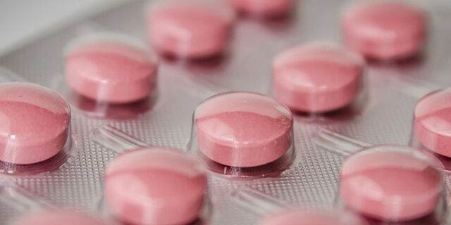 Elvitegravir (II) Cobicistat, Emtricitabina-Tenofovir (INTR)