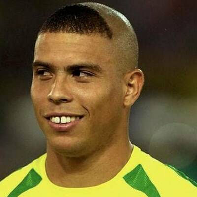 Timeline: Ronaldo Nazarioren karrera futbolistikoa