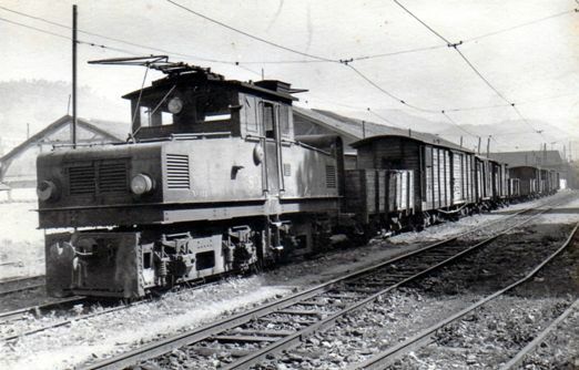 Primera locomotora eléctrica