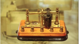 Timeline: Mapa cronológico de la historia de las telecomunicaciones en El Salvador.