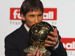 Lehenengo urrezko baloia