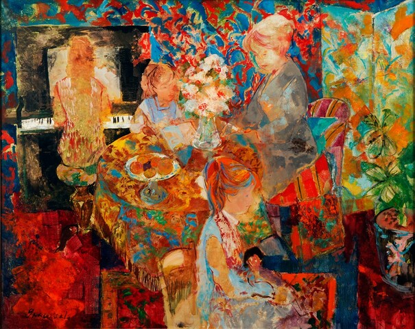 Interior con figuras