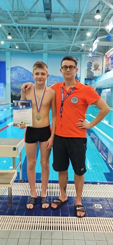 I got a medal in swimming competion