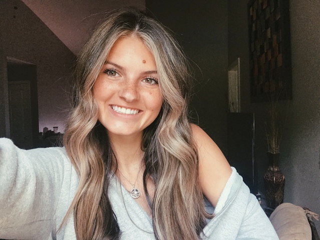 Hi! My name is Julia Sharpe