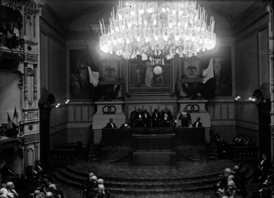 Díaz asume por tercera vez la Presidencia.