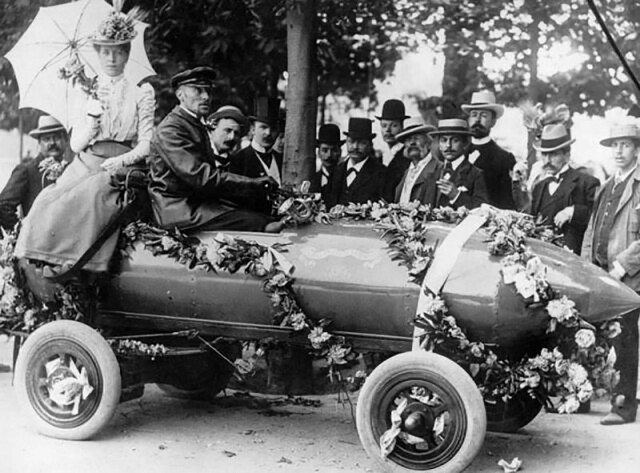 Primer coche electrico