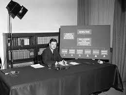 Création du ministère de l'Éducation