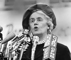 Thérèse Casgrain est présidente de la ligue des droits de l'homme.