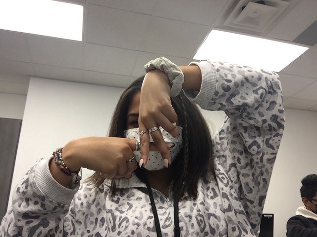 Jonas Salk invents he polio vaccine