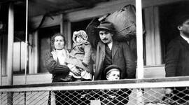 Timeline: Teorías de la migración              Moises Reyes Moran      1 curso C