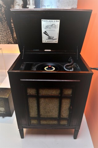 Los primeros discos de canciones dominicanas