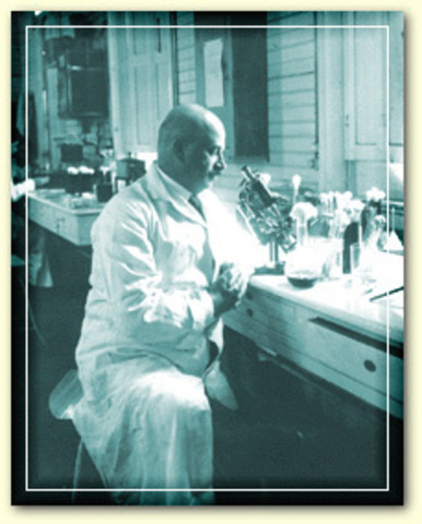 Trabaja en el Instituto de Fisiología.