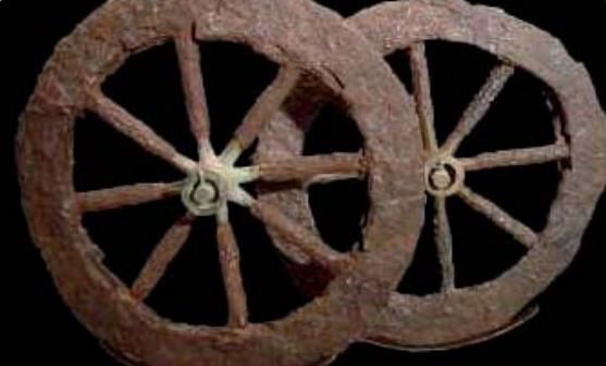 ) LOS HITAS Y EL HIERRO (