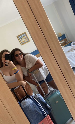 WHEN I TRAVELED WHITH A FRIEND